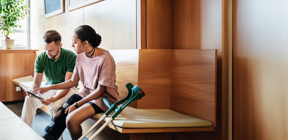 crutches-wide-GettyImages-1364381223