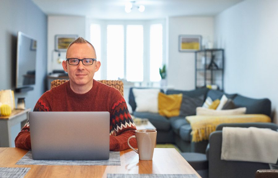 low-vision-laptop-GettyImages-1443891800